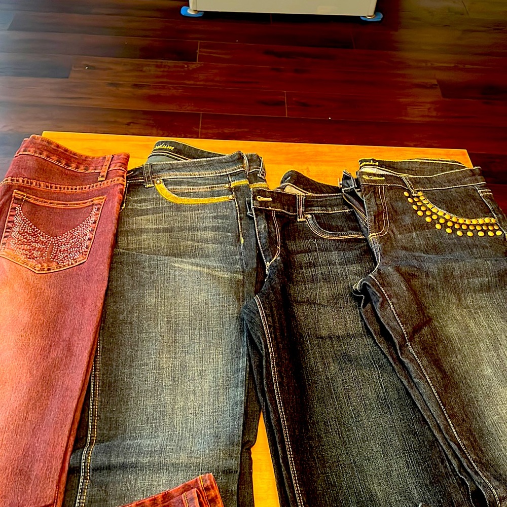 4 Pr - size 8 boutique Jeans, all have stretch!